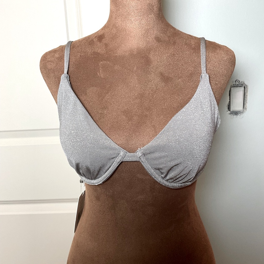 NWT Andie Swim Sicily bikini top in metallic silver in medium BNWT